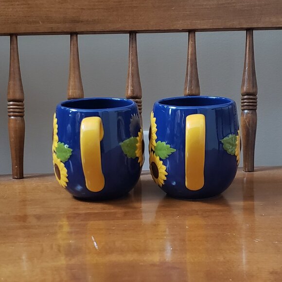 Lang Beautiful Sunflower Blue Mug Handpainted - Picture 4 of 6